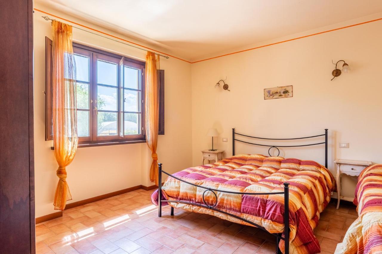 Willa Casolare Dei Fiori - Mughetto Montecarlo Zewnętrze zdjęcie