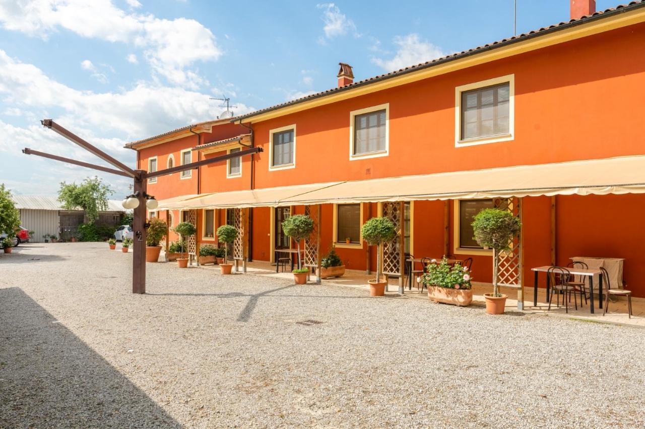 Willa Casolare Dei Fiori - Mughetto Montecarlo Zewnętrze zdjęcie